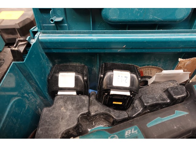 Accu haakse slijper makita - afbeelding 2 van  5