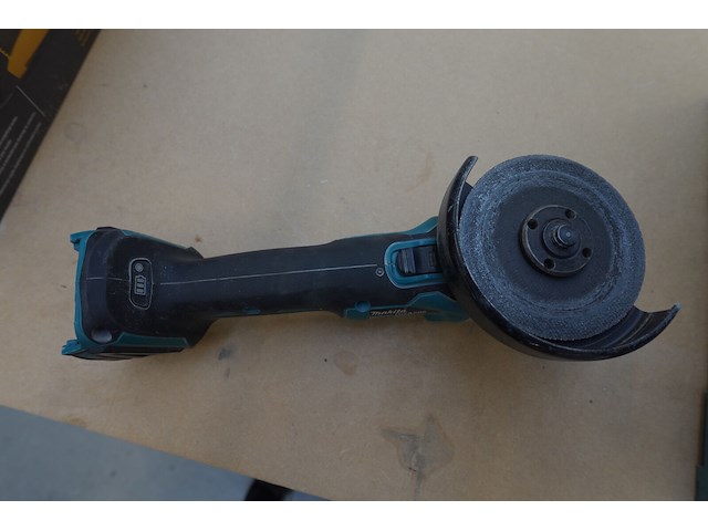 Accu haakse slijper makita - afbeelding 2 van  5