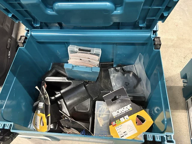 Accu haakse slijpmachine makita dtm 51 in pvc opbergkoffer - afbeelding 6 van  6