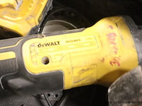 Accu haakse slijptol dewalt dcg405, vv oplader - afbeelding 4 van  4