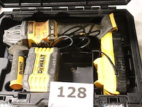 Accu haakse slijptol dewalt dcg416, vv oplader - afbeelding 1 van  4