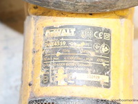 Accu haakse slijptol dewalt dcg418 - afbeelding 1 van  4