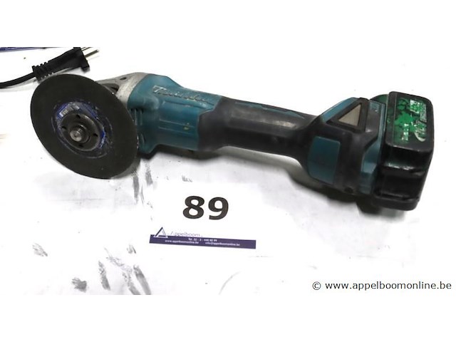 Accu haakse slijptol makita dga504, werking niet gekend - afbeelding 1 van  3