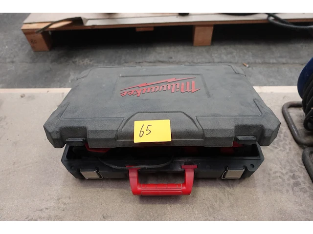 Accu hamervac milwaukee - afbeelding 5 van  5