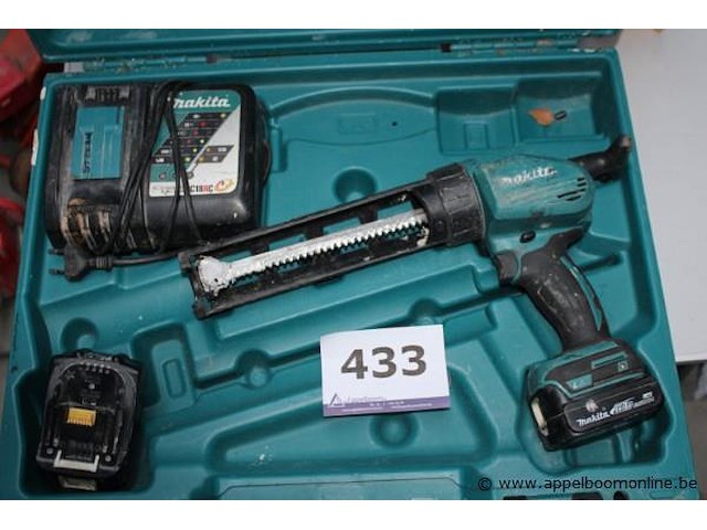 Accu kitpistool makita dcg 180, vv oplader, werking niet gekend - afbeelding 1 van  3