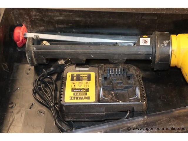 Accu kitspuit dewalt dce560 - afbeelding 3 van  4