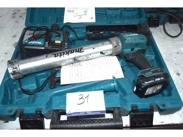 Accu kitspuit makita dcg180, werking niet gekend - afbeelding 1 van  3