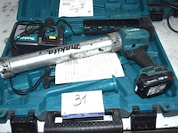 Accu kitspuit makita dcg180, werking niet gekend - afbeelding 1 van  3
