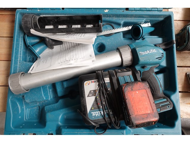 Accu kitspuit makita - afbeelding 2 van  5