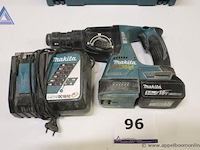 Accu klopboorhamer - makita - dhr-200 oplader - makita - dc18rc - afbeelding 1 van  3