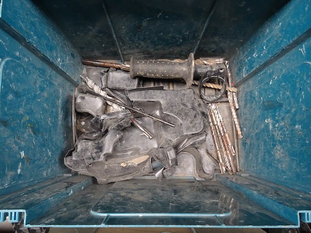 Accu klopboorhamer + accu haakse slijper makita - afbeelding 3 van  6