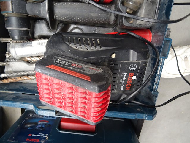 Accu klopboorhamer bosh - afbeelding 3 van  4