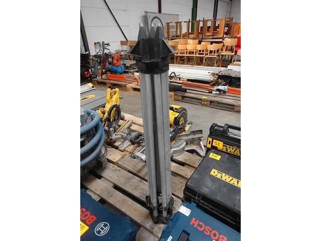 Accu laser bosch + statief - afbeelding 5 van  5