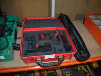 Accu laser futech multicross 3d met accu en lader in koffer met statief (12) - afbeelding 1 van  6
