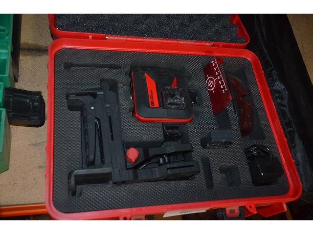 Accu laser futech multicross 3d met accu en lader in koffer met statief (12) - afbeelding 2 van  6