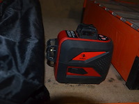 Accu laser futech multicross 3d met accu en lader in koffer met statief (12) - afbeelding 4 van  6