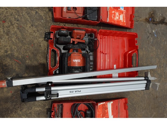 Accu laser hilti - afbeelding 1 van  3