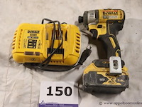 Accu moerenaanzetter dewalt dcf887, vv oplader - afbeelding 1 van  4