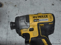 Accu moerenaanzetter dewalt dcf887, werking niet gekend - afbeelding 2 van  3