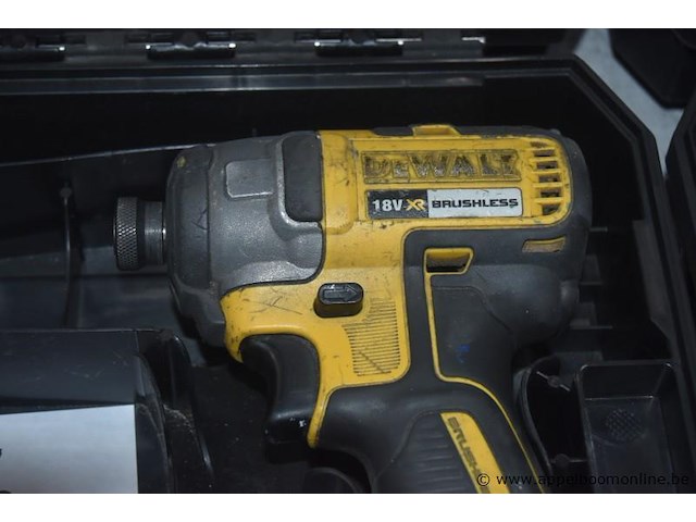 Accu moerenaanzetter dewalt, werking niet gekend - afbeelding 2 van  3