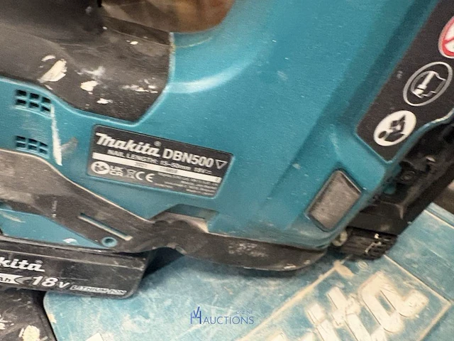 Accu nagelindrijver makita dbn500 - afbeelding 3 van  6