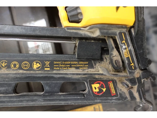Accu nagelpistool dewalt - afbeelding 4 van  5