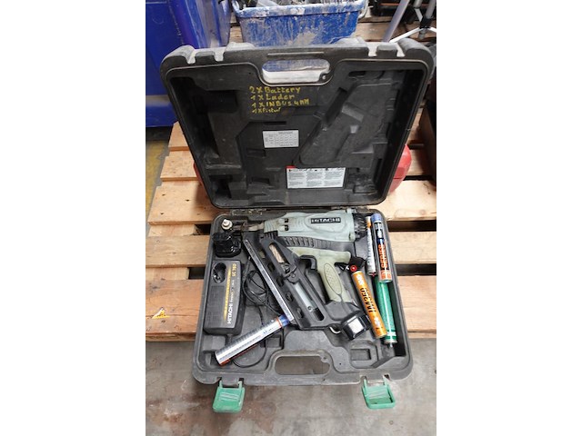 Accu nagelpistool hitachi - afbeelding 1 van  6