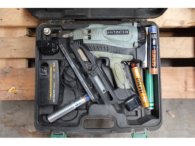 Accu nagelpistool hitachi - afbeelding 2 van  6