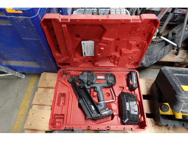 Accu nagelpistool senco - afbeelding 1 van  7