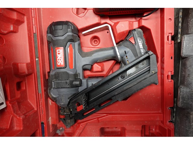 Accu nagelpistool senco - afbeelding 3 van  7