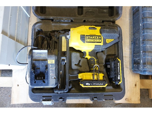 Accu nagelpistool stanley - afbeelding 1 van  2