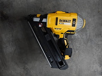Accu nagelschieter dewalt - afbeelding 1 van  7