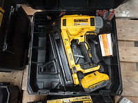 Accu nagelschieter dewalt - afbeelding 1 van  3
