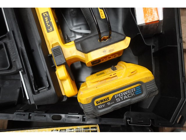 Accu nagelschieter dewalt - afbeelding 3 van  3