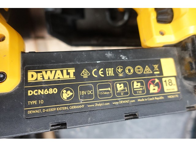 Accu nagelschieter dewalt - afbeelding 3 van  4
