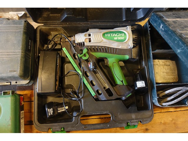 Accu nagelschieter hitachi - afbeelding 1 van  3