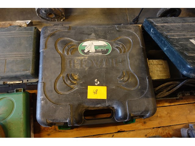 Accu nagelschieter hitachi - afbeelding 3 van  3
