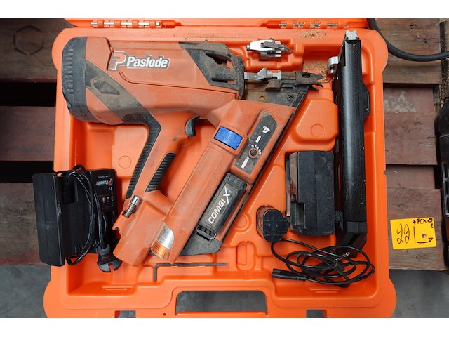 Accu nagelschieter paslode - afbeelding 1 van  3