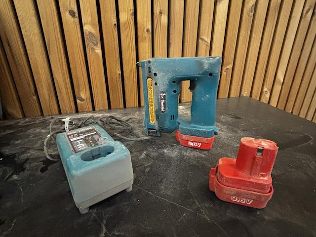 Accu nietjesmachine makita - afbeelding 3 van  7