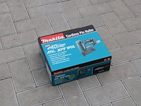 Accu-pintacker makita pt001gz 40v in doos nieuw - afbeelding 1 van  1