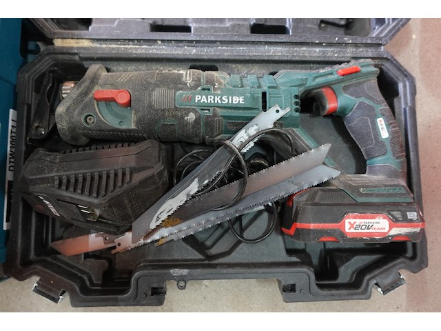 Accu reciperozaag parkside + accu slagmoersleutel makita - afbeelding 2 van  4