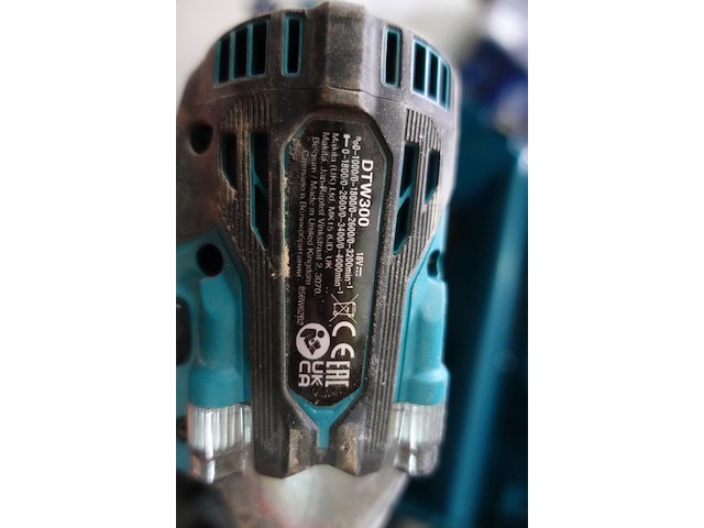 Accu reciperozaag parkside + accu slagmoersleutel makita - afbeelding 4 van  4