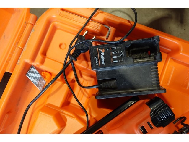 Accu schieter paslode - afbeelding 3 van  4