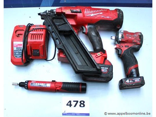 Accu schietpistool m18ffn, accu moerenaanzetter en accu schrovendraaier milwaukee, werking niet gekend - afbeelding 1 van  5