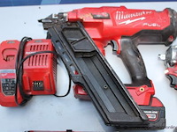 Accu schietpistool m18ffn, accu moerenaanzetter en accu schrovendraaier milwaukee, werking niet gekend - afbeelding 2 van  5