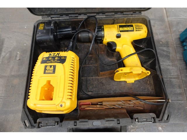 Accu schroefboormachine dewalt - afbeelding 1 van  6