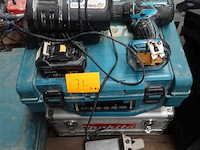 Accu schroefboormachine makita + koffers - afbeelding 1 van  4