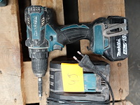 Accu schroefboormachine makita + lader - afbeelding 2 van  4