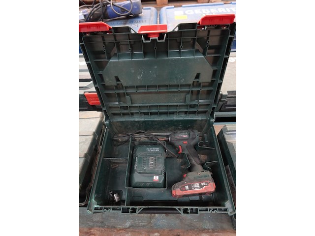 Accu schroefmachine metabo - afbeelding 1 van  3