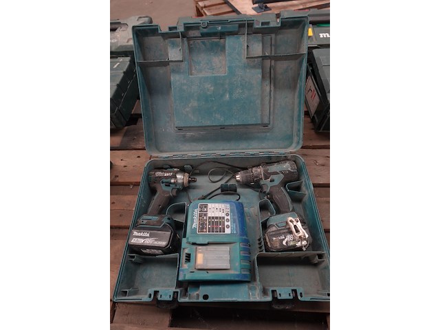 Accu schroefmachine+ slagmoermachine makita - afbeelding 1 van  7